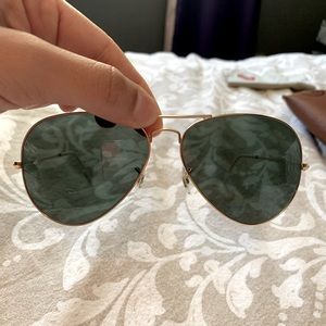 Ray-Ban, AVIATOR CLASSIC, large size frame, great condition, worn a few times.